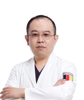  李根